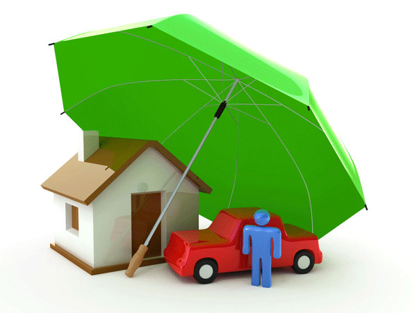 Disegno che rappresenta un ombrello che copre la casa per significare il trasloco coperto da assicurazione contro i rischi